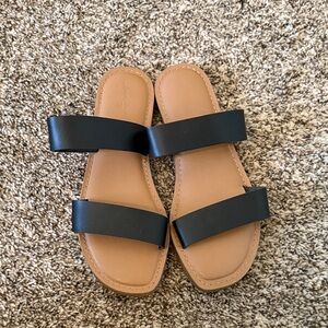 Universal Thread Black Double-Strap Slide Sandals